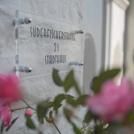 Stadthaus بيت للعطل *